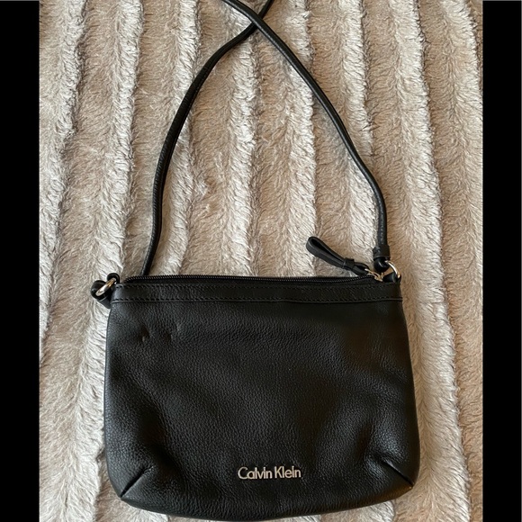 Calvin Klein black crossbody bag like new